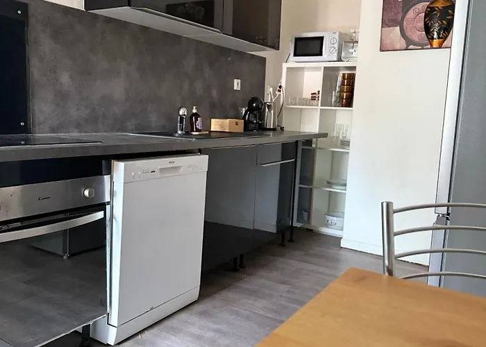 Apartment Spacious 4 Billiards, Chic And Friendly Atmosphere