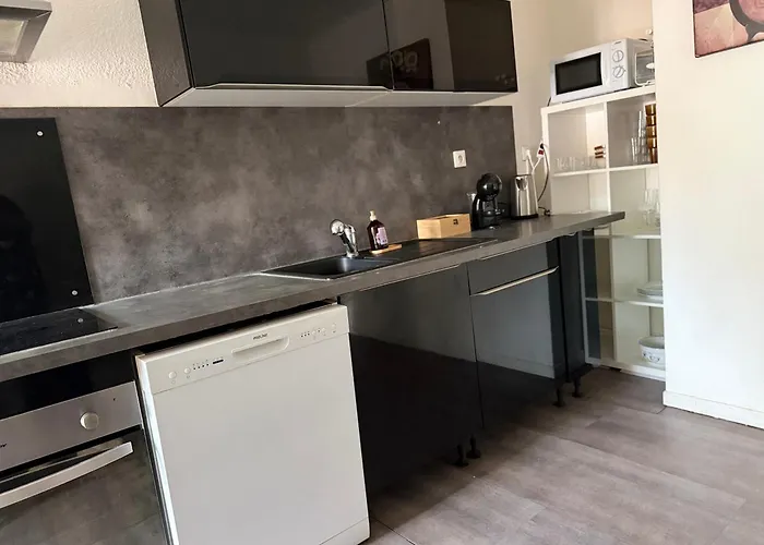 Spacious 4 Billiards, Chic And Friendly Atmosphere * Luneville