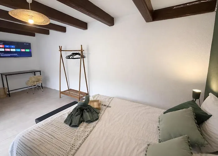 Spacious 4 Billiards, Chic And Friendly Atmosphere Luneville